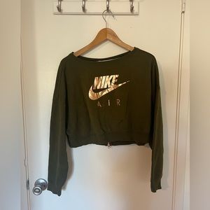Nike sweatshirt